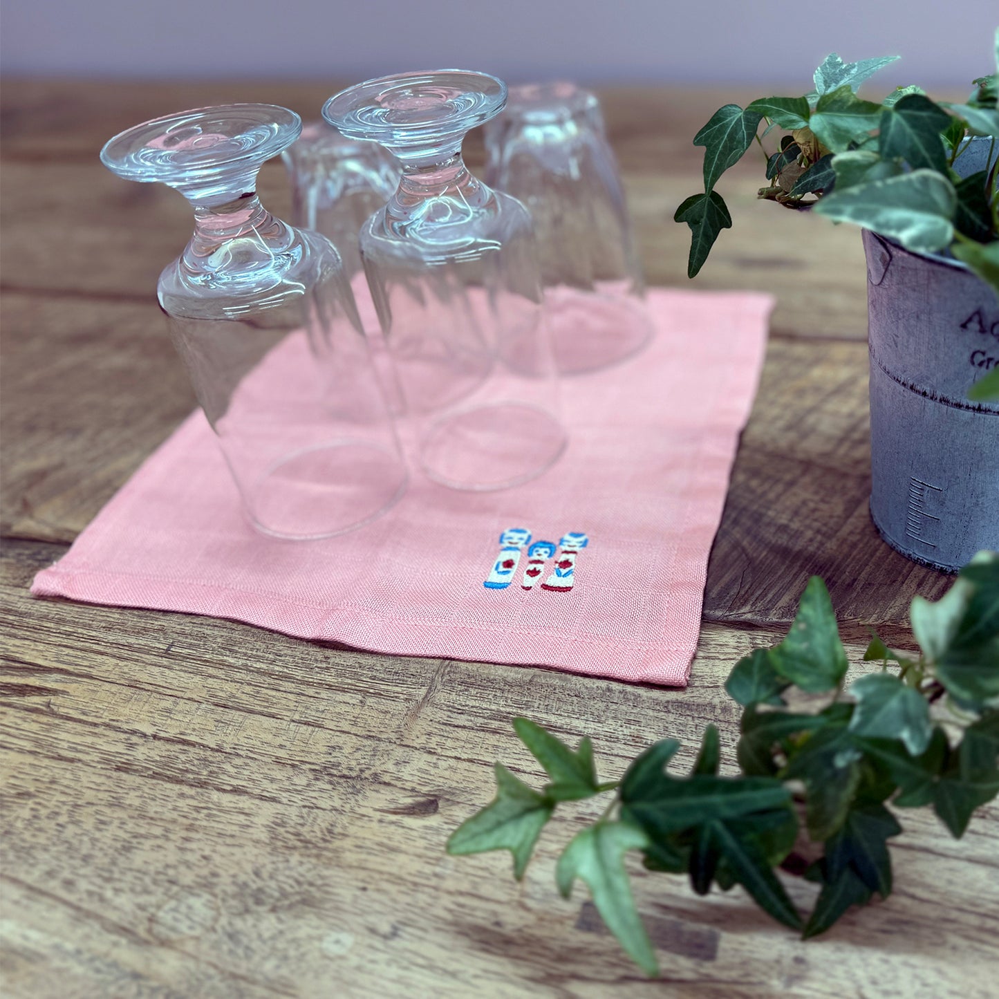 【SALE 41％OFF】ごあいさつクロス こけし ピンク